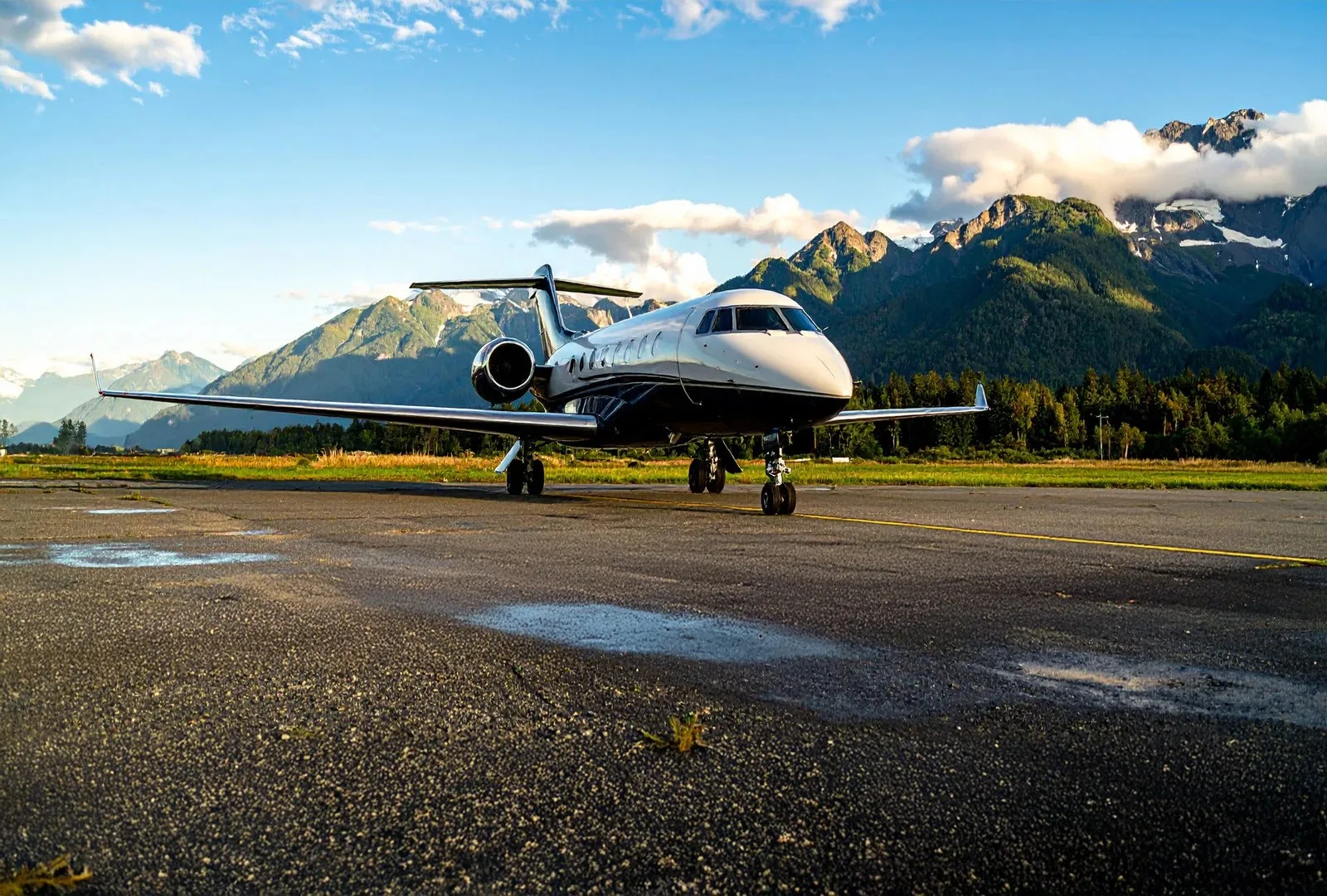 Embraer Praetor midsize jet